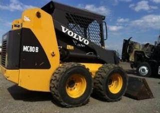Csúszókormányzású rakodók Volvo MC80B