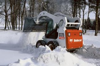 Csúszókormányzású rakodók Bobcat S 175