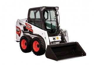Csúszókormányzású rakodók Bobcat S450