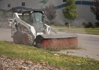 Csúszókormányzású rakodók Bobcat S570