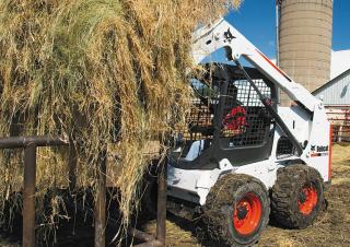 Csúszókormányzású rakodók Bobcat S630