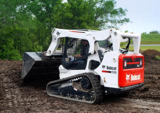 Csúszókormányzású rakodók Bobcat T650