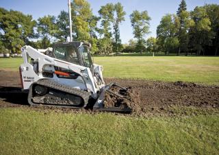 Csúszókormányzású rakodók Bobcat T770