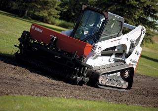 Csúszókormányzású rakodók Bobcat T770