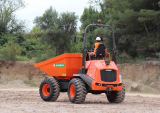 Dömperek Ausa D 1001 APG