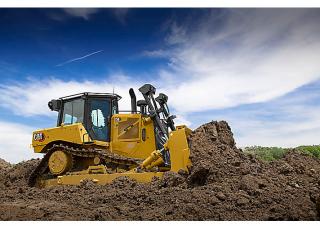 Dózerek Caterpillar D6