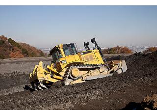 Dózerek Caterpillar D7R