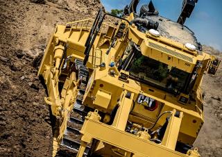 Dózerek Caterpillar D8