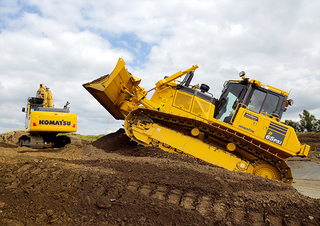 Dózerek Komatsu D85EXi-18E0