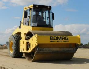 Hengerek Egyhengeres hengerek Bomag BW 214 D-4