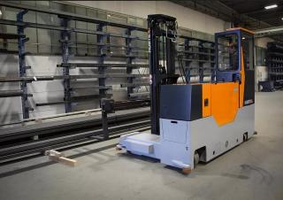 Oldaltöltős targoncák Elektromos oldalvilás taroncák Hubtex MSU 20 EL1
