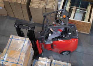 Elektromos targoncák Manitou EMA II 17