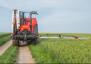 Felszerelhető szántóföldi permetezők Kverneland iXter A8