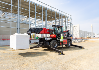 Forgó felsővázas teleszkóps rakodók Manitou MRT-X 3060