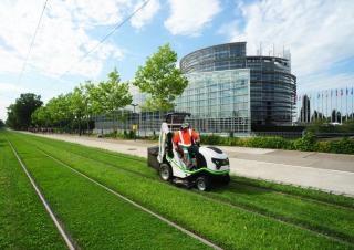 Fűnyíró és kertitraktorok Etesia BUFFALO 124 HVHP2