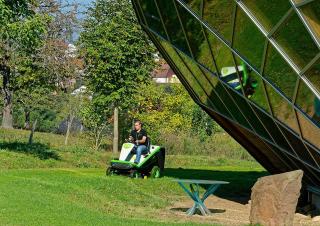 Fűnyíró és kertitraktorok Etesia HYDRO 80 E-CONNECT MKHP4