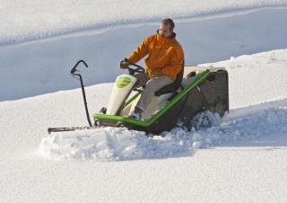 Fűnyíró és kertitraktorok Etesia HYDRO 80 MKHP3