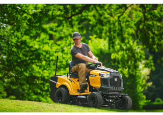 Fűnyíró és kertitraktorok Cub Cadet LT3 PR105