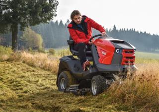 Fűnyíró és kertitraktorok SECO Starjet P4 4x4