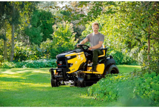 Fűnyíró és kertitraktorok Cub Cadet XT3 QS127