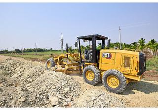 Gréderek Caterpillar 120 GC AWD