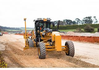 Gréderek Caterpillar 12M