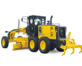 Gréderek Komatsu GD675-5