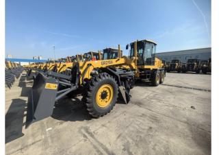 Gréderek XCMG GR215A