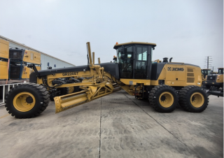 Gréderek XCMG GR2205T