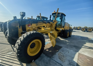 Gréderek XCMG GR2405T