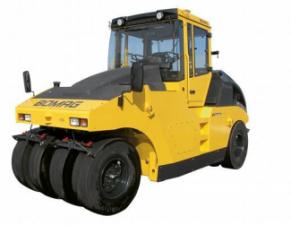 Hengerek Gumihengerek Bomag BW 24 RH