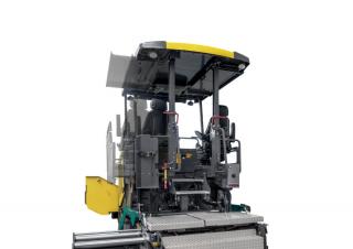 Gumikerekes finiserek Ammann AFW 400-3