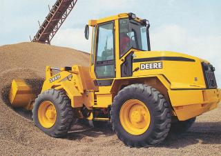 Gumikerekes homlokrakodók John Deere Construction 344 H