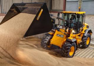Gumikerekes homlokrakodók JCB 413 S