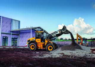 Gumikerekes homlokrakodók JCB 417 HT