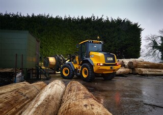 Gumikerekes homlokrakodók JCB 417 HT
