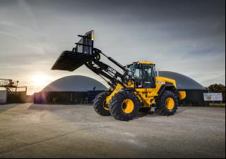 Gumikerekes homlokrakodók JCB 435S