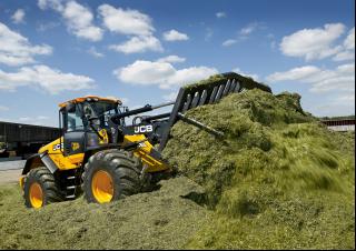 Gumikerekes homlokrakodók JCB 435S