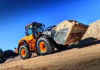 Gumikerekes homlokrakodók JCB 437 ZX