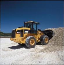 Gumikerekes homlokrakodók Caterpillar 924 G