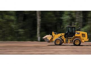Gumikerekes homlokrakodók Caterpillar 924K