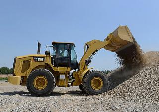 Gumikerekes homlokrakodók Caterpillar 950GC
