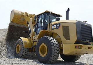Gumikerekes homlokrakodók Caterpillar 950GC