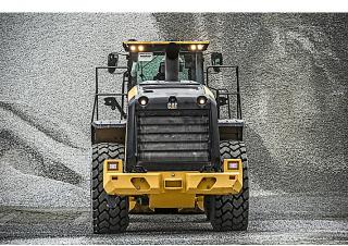 Gumikerekes homlokrakodók Caterpillar 966M