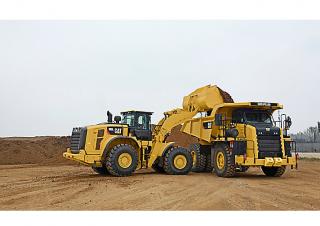 Gumikerekes homlokrakodók Caterpillar 980L