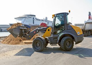 Gumikerekes homlokrakodók Mecalac AF1050