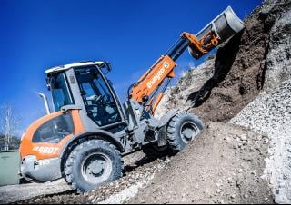 Gumikerekes homlokrakodók weycor AR 480 T