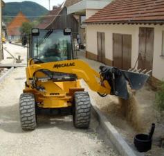 Gumikerekes homlokrakodók Mecalac AS50