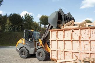 Gumikerekes homlokrakodók Ahlmann AX 1000