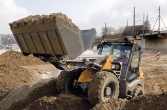 Gumikerekes homlokrakodók Ahlmann AX 1000